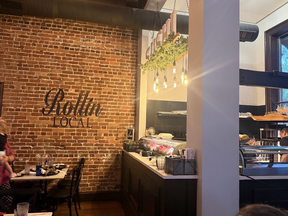 Front view of Rollin Local on Front Street.